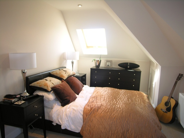  Image of 2 Bedroom Flat to rent at 38 Keswick Road Boscombe Manor Bournemouth, BH5 1LR