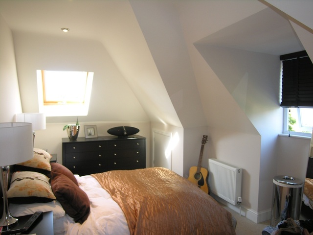  Image of 2 Bedroom Flat to rent at 38 Keswick Road Boscombe Manor Bournemouth, BH5 1LR