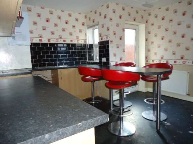  Image of 4 Bedroom Detached to rent at De Lacy Street Ashton on Ribble Preston, PR2 2DD