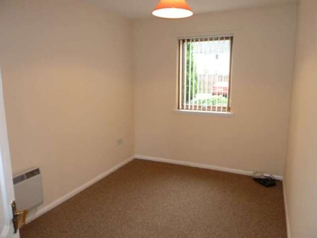  Image of 2 Bedroom Flat to rent at Academy Terrace  Bellshill, ML4 1BD
