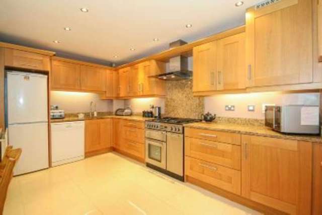  Image of 4 Bedroom Town House for sale at ALTRINCHAM, WA15 7LJ