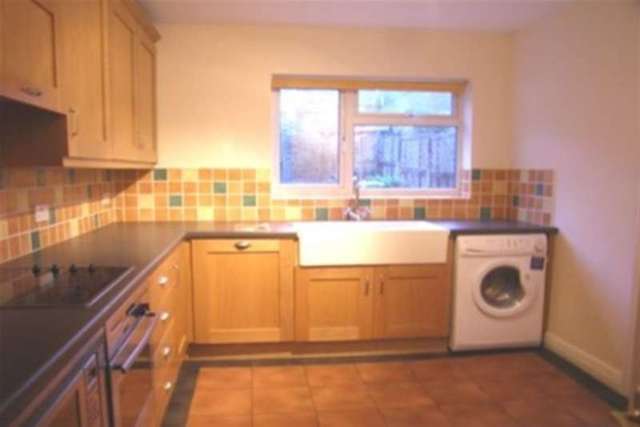  Image of 3 Bedroom Detached to rent at Brentwood, CM14 4HH