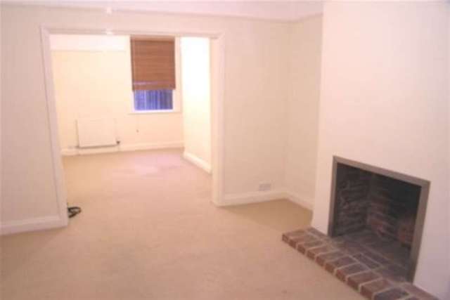  Image of 3 Bedroom Detached to rent at Brentwood, CM14 4HH