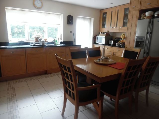  Image of Property to rent at Foresters Close  Wallington, SM6 9DH