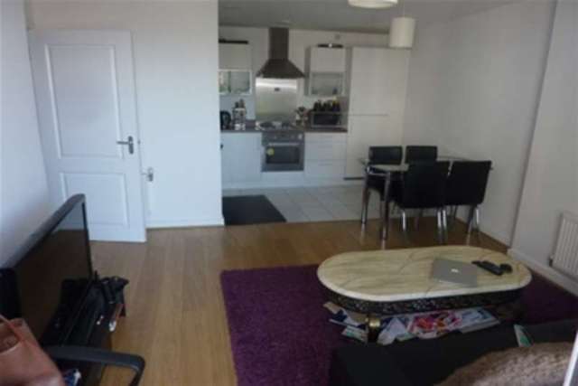  Image of 1 Bedroom Flat to rent at London, E3 2PZ