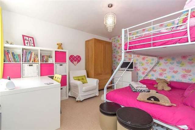  Image of 4 Bedroom Detached for sale at Appletrees Crescent  Bromsgrove, B61 0UB