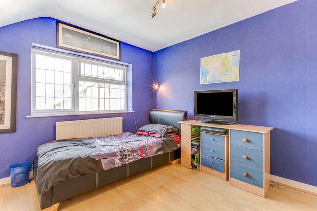  Image of 4 Bedroom Detached for sale at Ashridge Drive Bricket Wood ST. ALBANS, AL2 3SH
