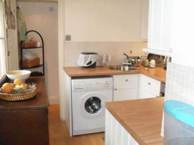  Image of 2 Bedroom Flat to rent at Bath Street  Cheltenham, GL50 1YE