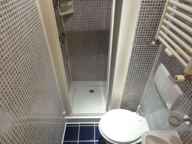  Image of Flat to rent at Belgrave Road Pimlico London, SW1V 2BL