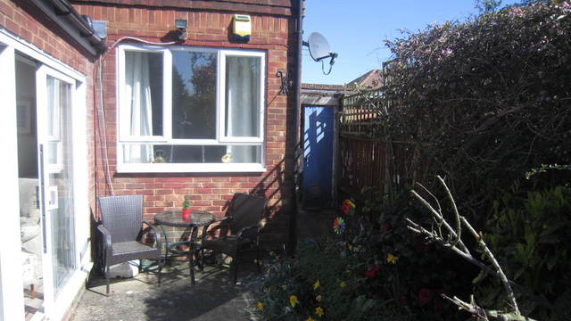  Image of 4 Bedroom Detached for sale at Middlesex  Hayes, UB3 1QR