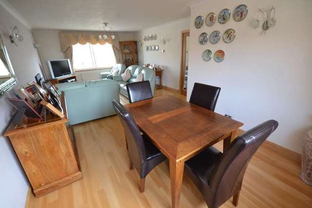  Image of 3 Bedroom Detached for sale at Wrenthorpe Wakefield West Yorkshire, WF2 0QH