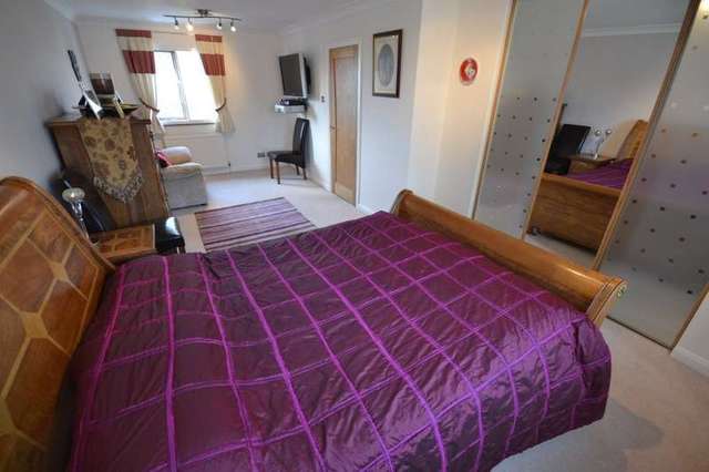  Image of 3 Bedroom Detached for sale at Wrenthorpe Wakefield West Yorkshire, WF2 0QH