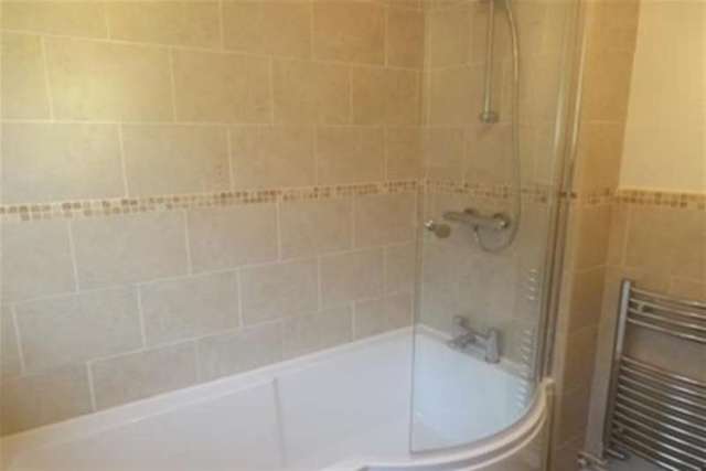  Image of 3 Bedroom Detached to rent at Deeside, CH5 3HW