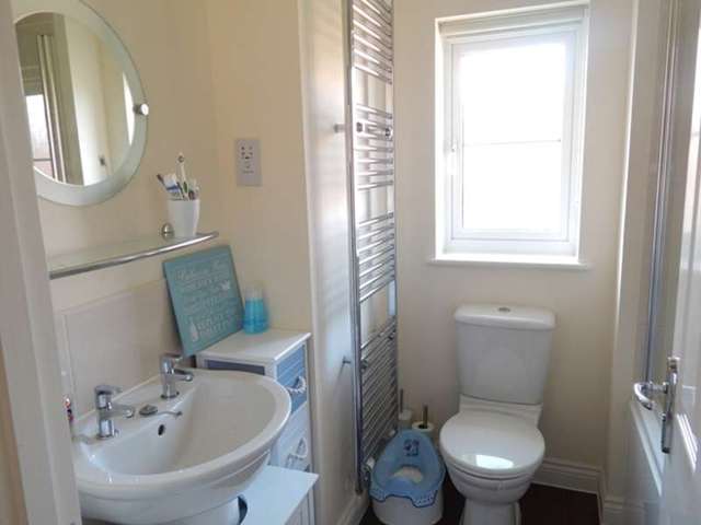  Image of 4 Bedroom Detached for sale at Bramley Close  Wellington, TA21 9AE