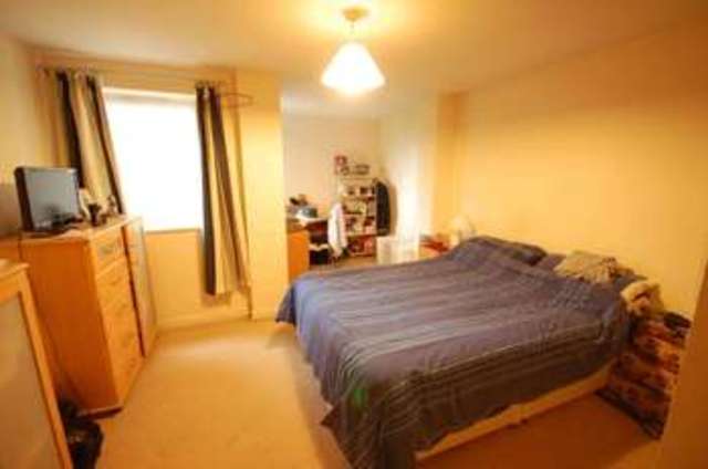  Image of 2 Bedroom Property to rent at Branagh Court Reading Reading, RG30 2QY