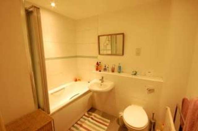  Image of 2 Bedroom Property to rent at Branagh Court Reading Reading, RG30 2QY