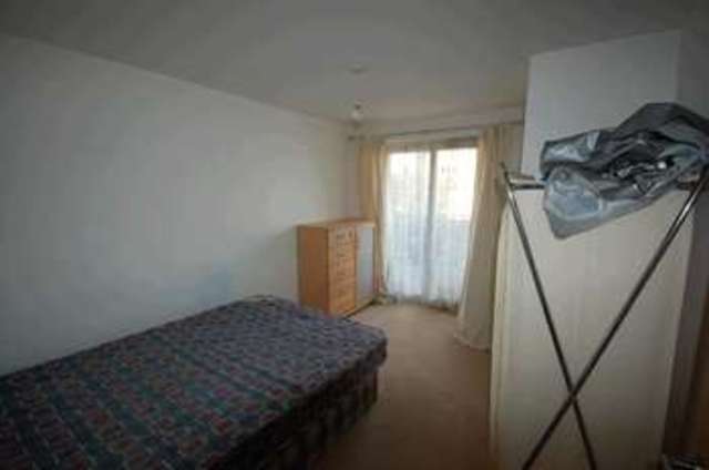  Image of 2 Bedroom Property to rent at Branagh Court Reading Reading, RG30 2QY