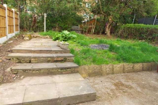  Image of 3 Bedroom Semi-Detached to rent at Nottingham, NG3 2NT