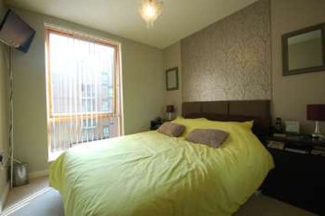  Image of 2 Bedroom Property to rent at Chatham Street Reading Reading, RG1 7LF