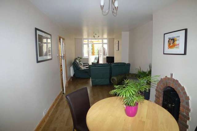  Image of 4 Bedroom Semi-Detached for sale at Chaucer Road  Sidcup, DA15 9AP
