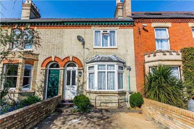  Image of 3 Bedroom End of Terrace for sale at Cambridge, CB1 7BX