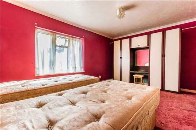  Image of 3 Bedroom End of Terrace for sale at Cambridge, CB1 7BX
