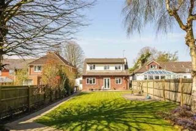  Image of 4 Bedroom Property for sale at Draycott Road Chiseldon Chiseldon, SN4 0LT