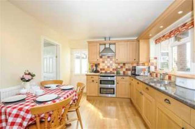  Image of 4 Bedroom Property for sale at Draycott Road Chiseldon Chiseldon, SN4 0LT