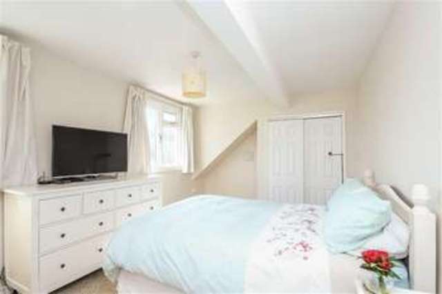  Image of 4 Bedroom Property for sale at Draycott Road Chiseldon Chiseldon, SN4 0LT