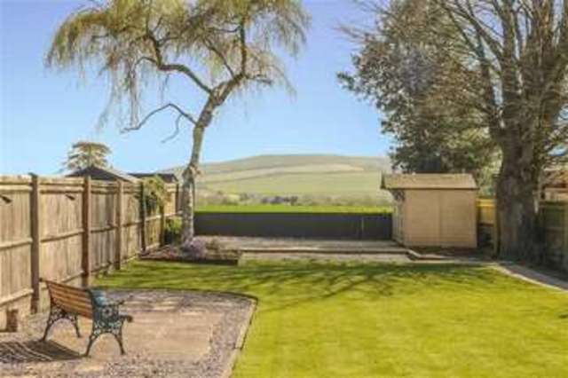 Image of 4 Bedroom Property for sale at Draycott Road Chiseldon Chiseldon, SN4 0LT