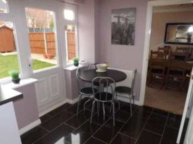  Image of 4 Bedroom Detached for sale at Coventry West Midlands Radford, CV6 3LL