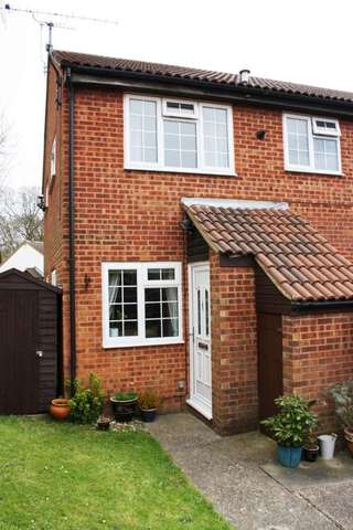  Image of 1 Bedroom Terraced to rent at Stevenage Aston End, SG2 0NG