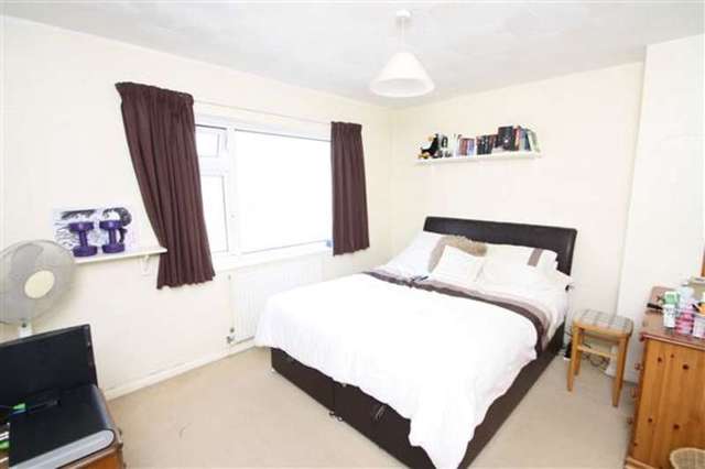  Image of 2 Bedroom Terraced for sale at Durrington, BN13 1HD