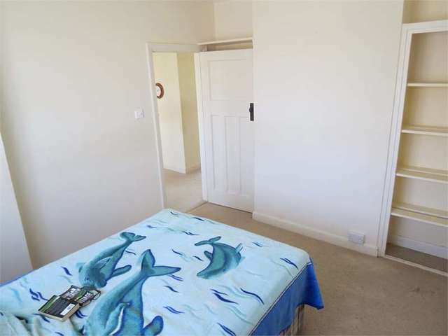  Image of 3 Bedroom Detached for sale at Seaford, BN25 3RT