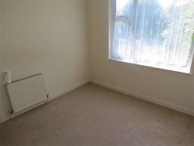  Image of 3 Bedroom Detached for sale at Seaford, BN25 3RT