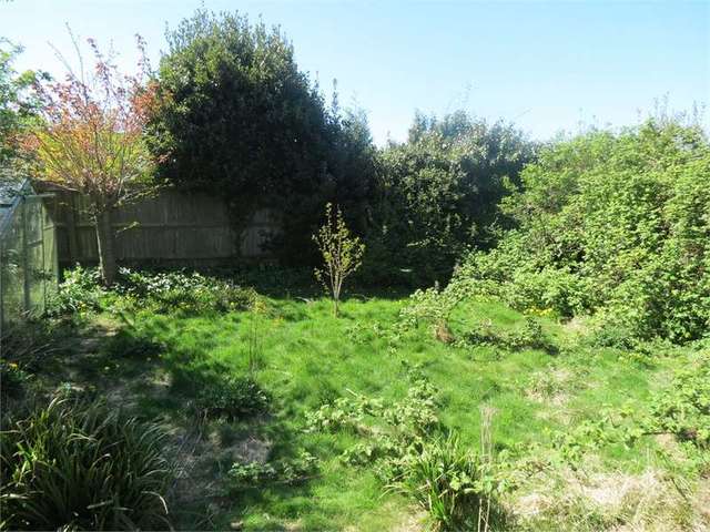  Image of 3 Bedroom Detached for sale at Seaford, BN25 3RT