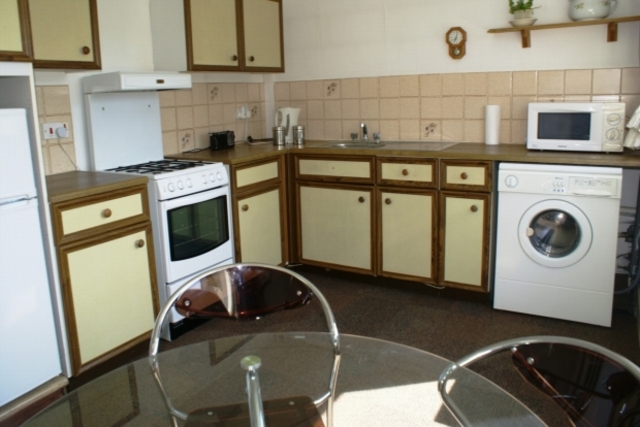  Image of 2 Bedroom Semi-Detached for sale at LAUREL HILL VIEW COLTON LEEDS, LS15 9EN