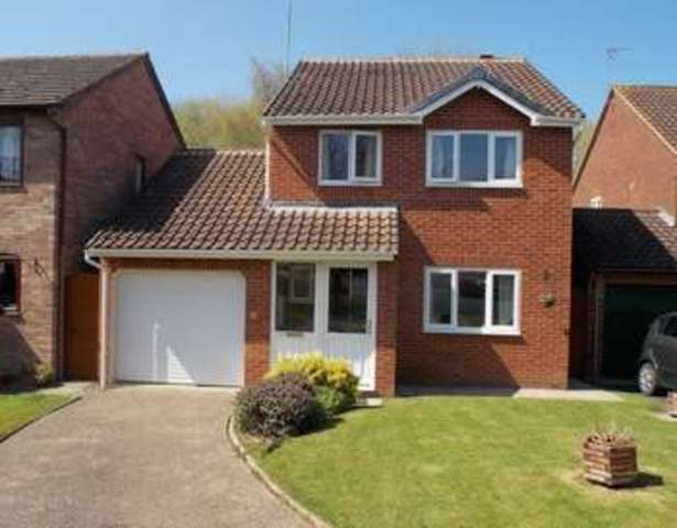  Image of 3 Bedroom Detached for sale at Coppice Close  Droitwich, WR9 9JD