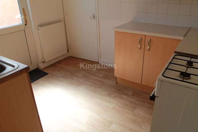  Image of 1 Bedroom Detached to rent at Corporation Road Grangetown Cardiff, CF11 7AN