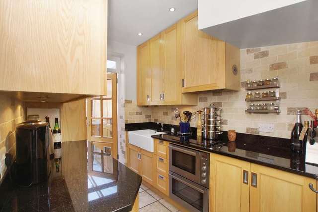  Image of 3 Bedroom Detached to rent at Corporation Street Stratford London, E15 3DY