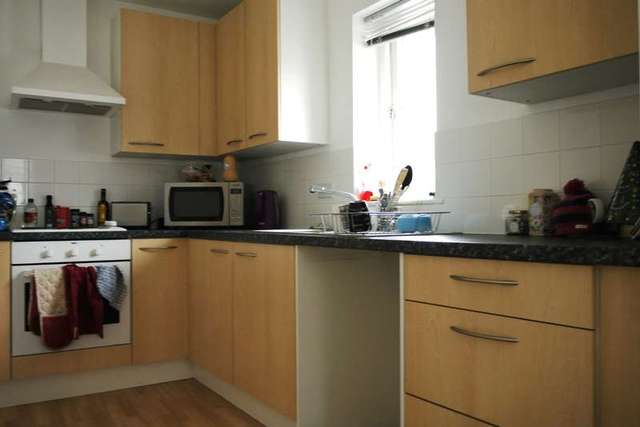  Image of 2 Bedroom Detached to rent at Canterbury, CT1 2FP