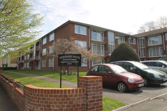  Image of 2 Bedroom Flat to rent at Devonshire Avenue  Sutton, SM2 5JJ