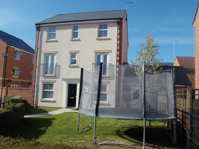  Image of 4 Bedroom Detached for sale at Swindon, SN25 1AH