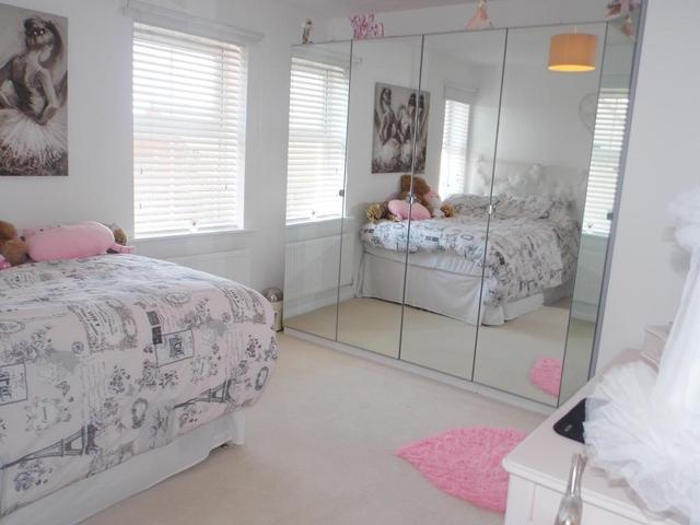  Image of 4 Bedroom Detached for sale at Swindon, SN25 1AH