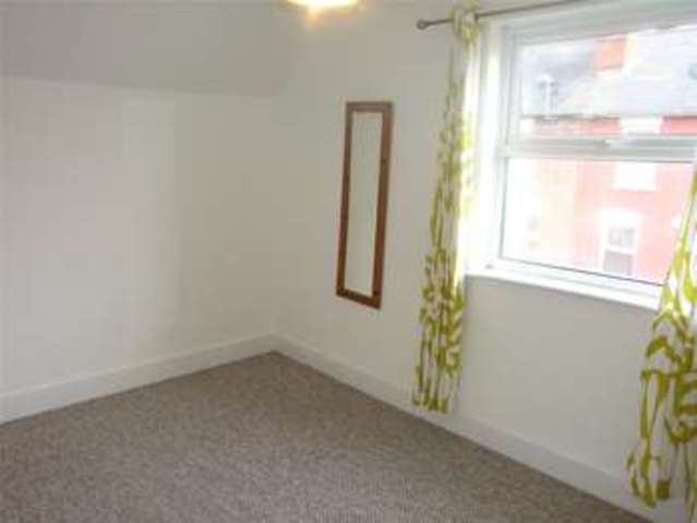  Image of 2 Bedroom Terraced to rent at Reading Berkshire Reading, RG1 2PX