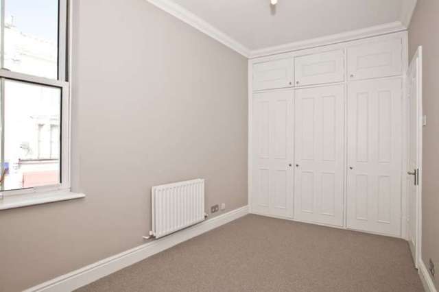  Image of 1 Bedroom Flat for sale at Chiswick, W4 1PP