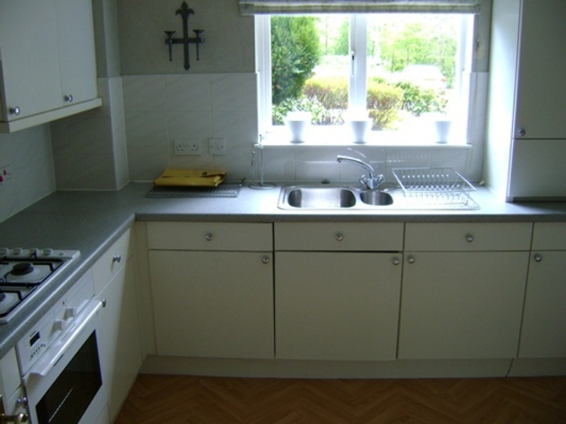  Image of 2 Bedroom Flat to rent at Paisley Renfrewshire Renfrewshire, PA3 4BQ