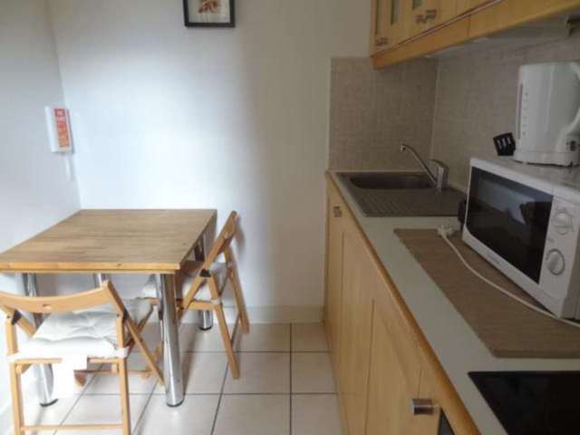  Image of Flat to rent at Fairholme Road  London, W14 9JZ