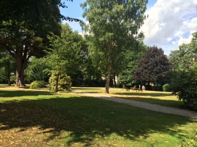  Image of Apartment to rent at Earls Court London, SW5 9ET