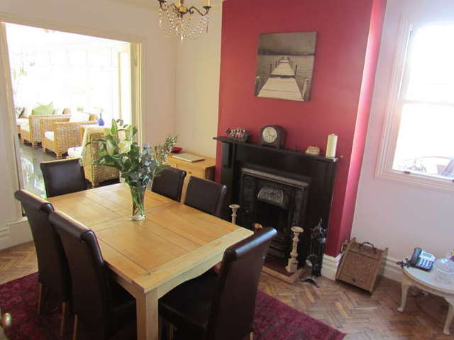  Image of 4 Bedroom Semi-Detached for sale at Worcester Worcestershire Worcester, WR5 1BT